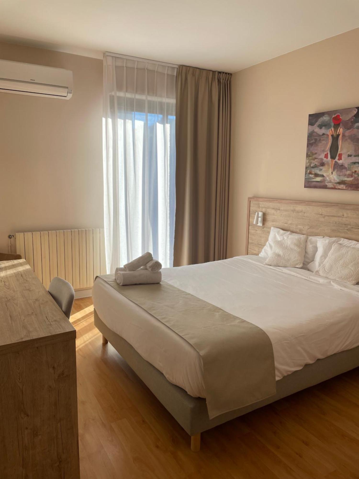 Hôtel Pyrène Foix Esterno foto